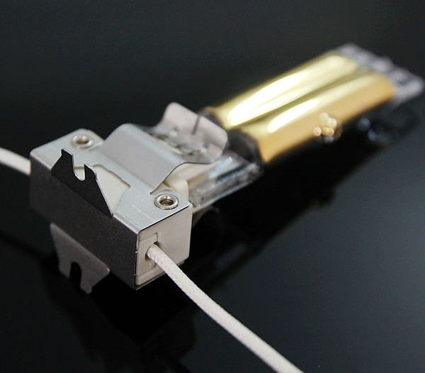 250V 10A Infrared Lamp Holder with Ceramic Aluminum Clip