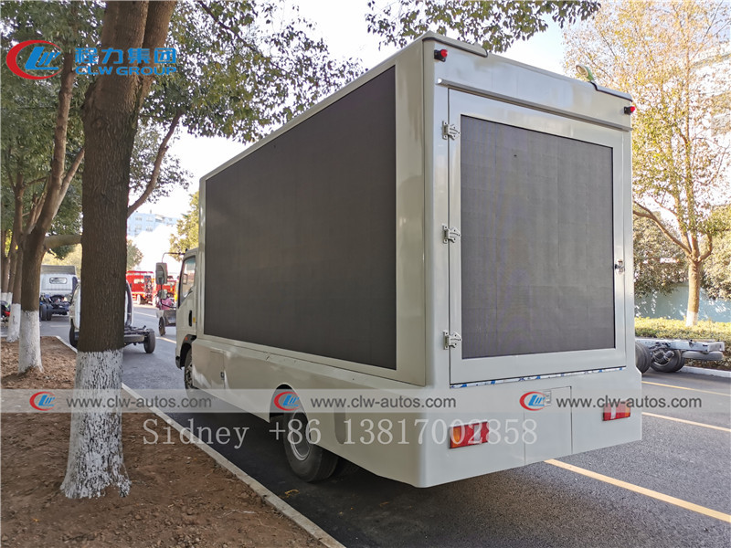 SINOTRUK HOWO 4x2 P4 P5 P6 LED Mobile Advertising Truck