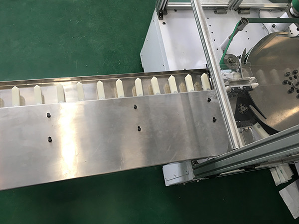 High Speed 1400ppm 3 Phase Sanitary Napkin Stacker Machine