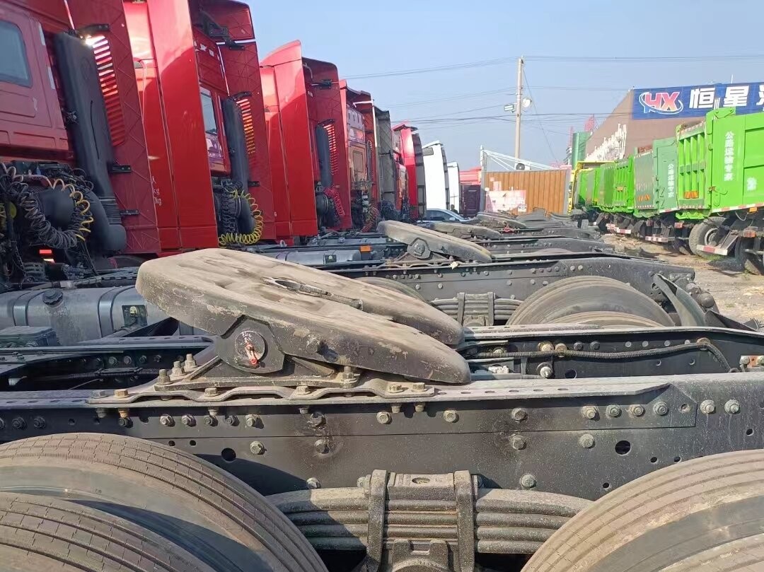 Used Tractor Trailers For Sale Foton 6*4 2nd Tractor Head 2020 Year Low Mileage Semi Trucks​