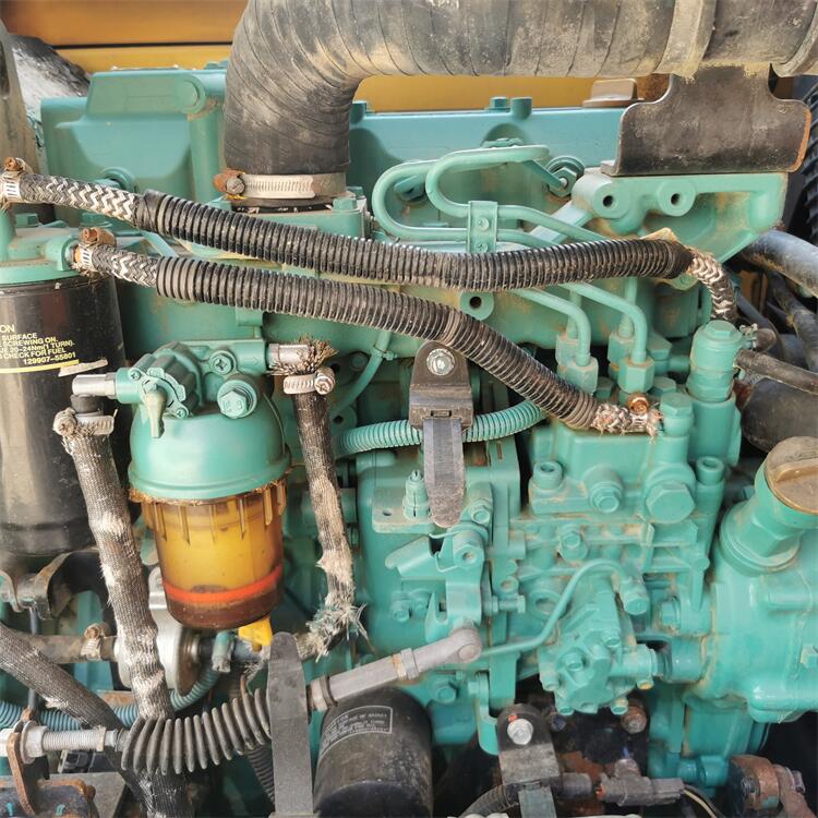 Shanghai of Used Korea-made Rubber Track Volvo EC80D Mini Excavator 2800 Working Hours