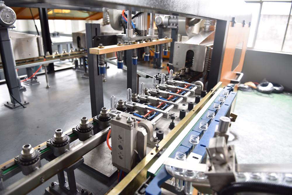 4000bph Fully Automatic PET Bottle Blowing Machine
