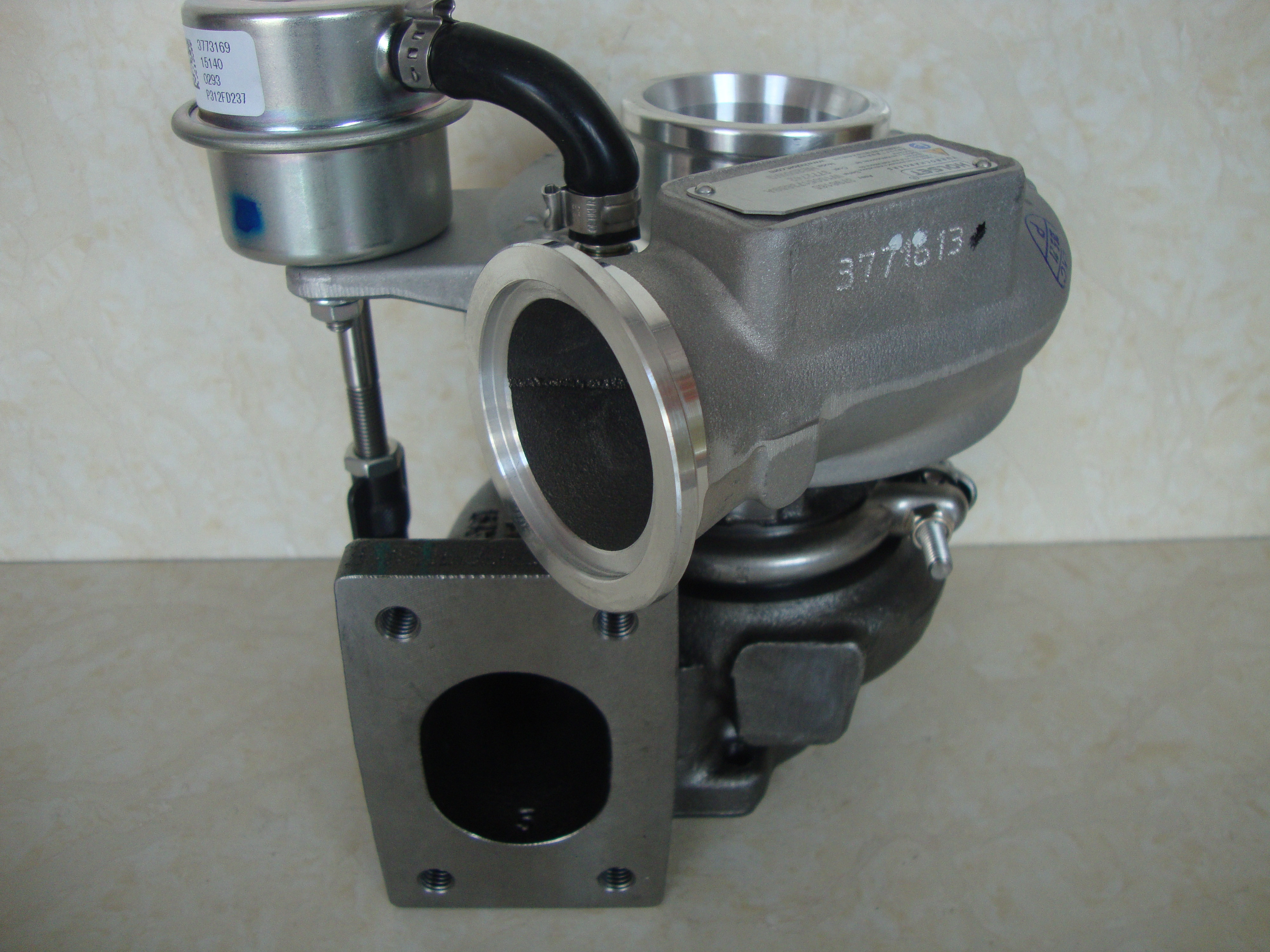ISF3.8 Diesel Engine Spare Parts HE200WG HE211W Genuine Express Truck Turbocharger Kit 3772742 3796165
