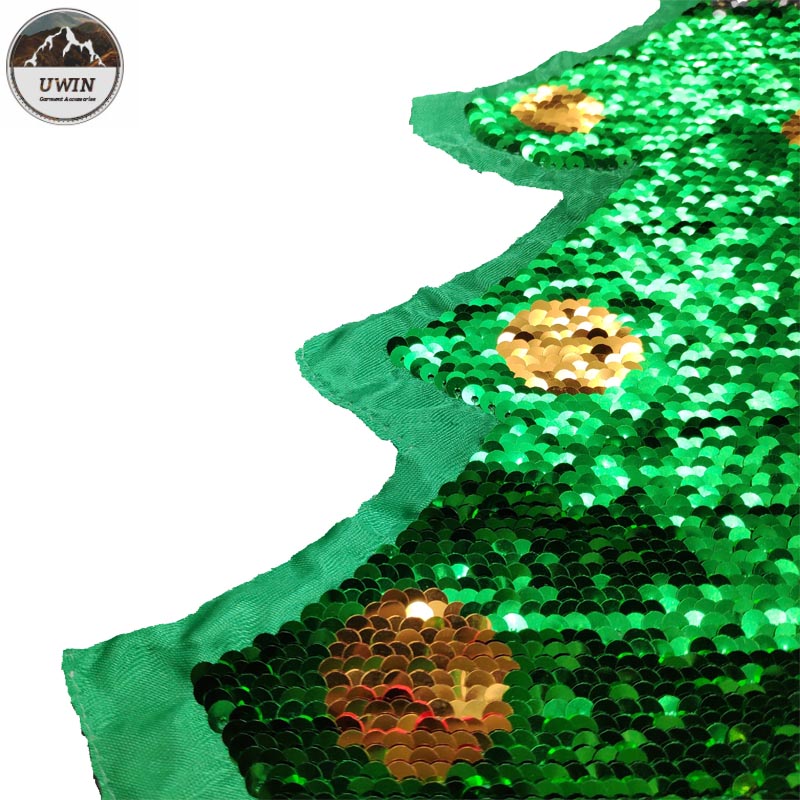 Green / Red Sequin Christmas Patches , Eco Friendly Christmas Tree Iron On Patch