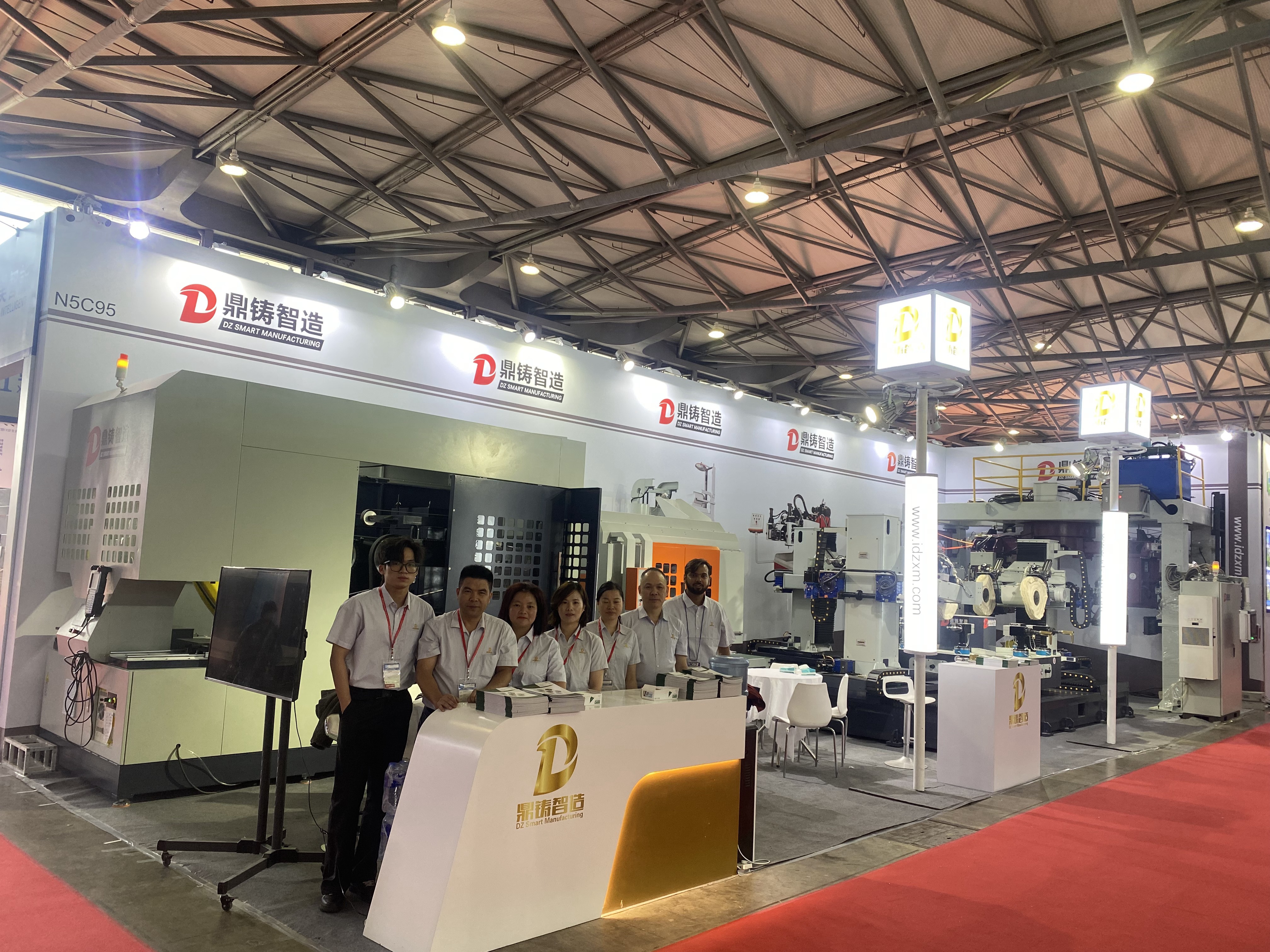 Reliable Cold Box Core Making Machine , Cold Box Core Shooter Size Custom