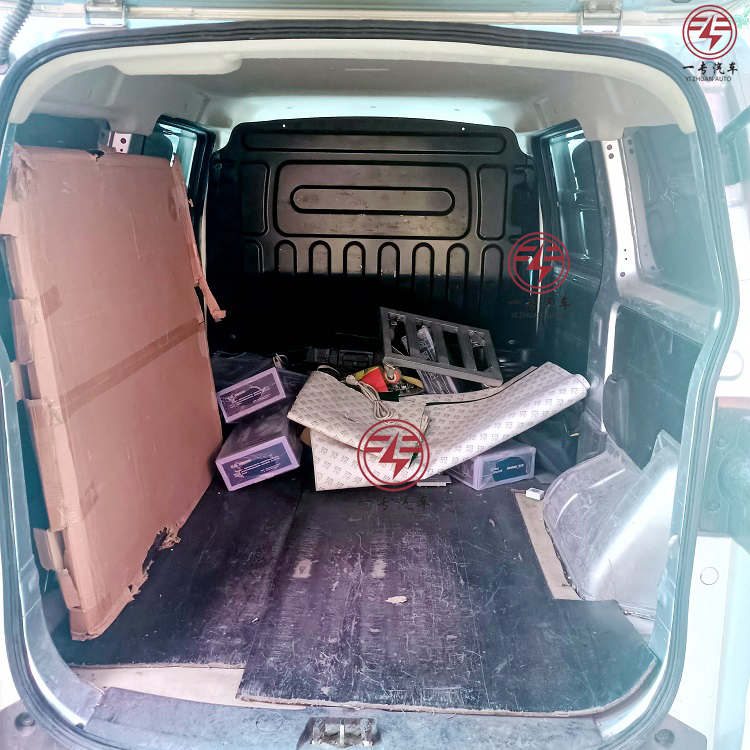 Manual Transmission 2020 Generation Minivan Mini Camper VAN Half a row for Sales