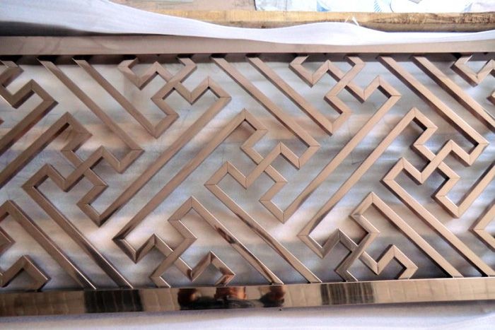 Mirror Rose Gold Stainless Steel Perforated Panels For Hotels/Villa/Lobby/Shopping Mall