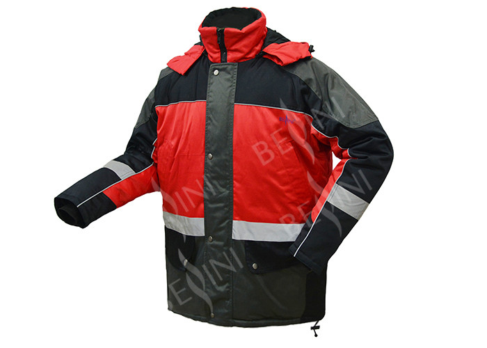 Comfortable Outdoor Work Clothes With Reflective Piping In Shoulder