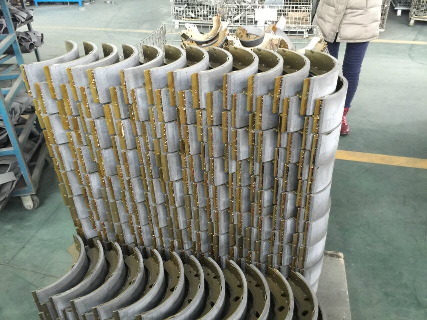 Brake Shoe Trailer Brake Shoes 10 HOWO 14 Holes