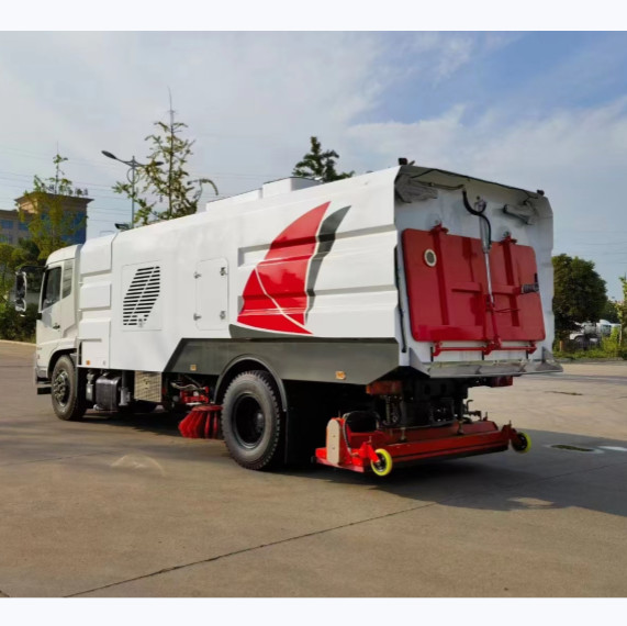 Vacuum Road Sweeper Truck Street Cleaner Truck With 3850 Kg Curb Weight