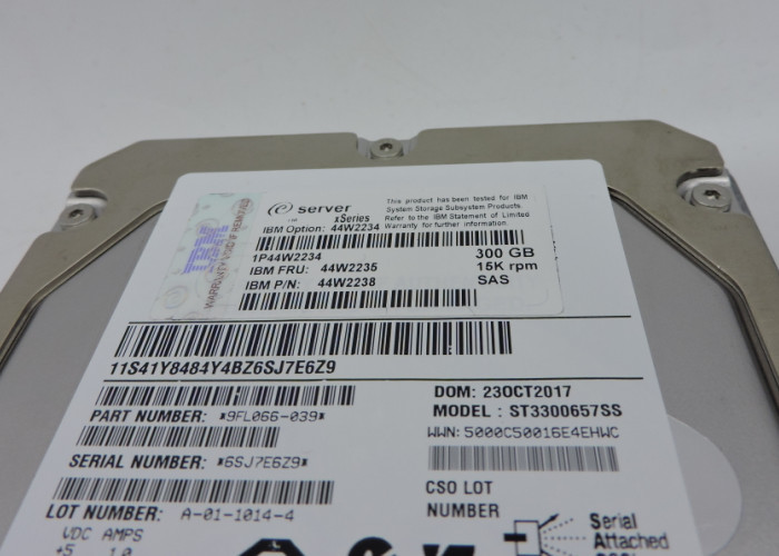 44W2234 IBM Hard Disk 44W2235 300G 15k SAS 3.5inch 1 year warranty