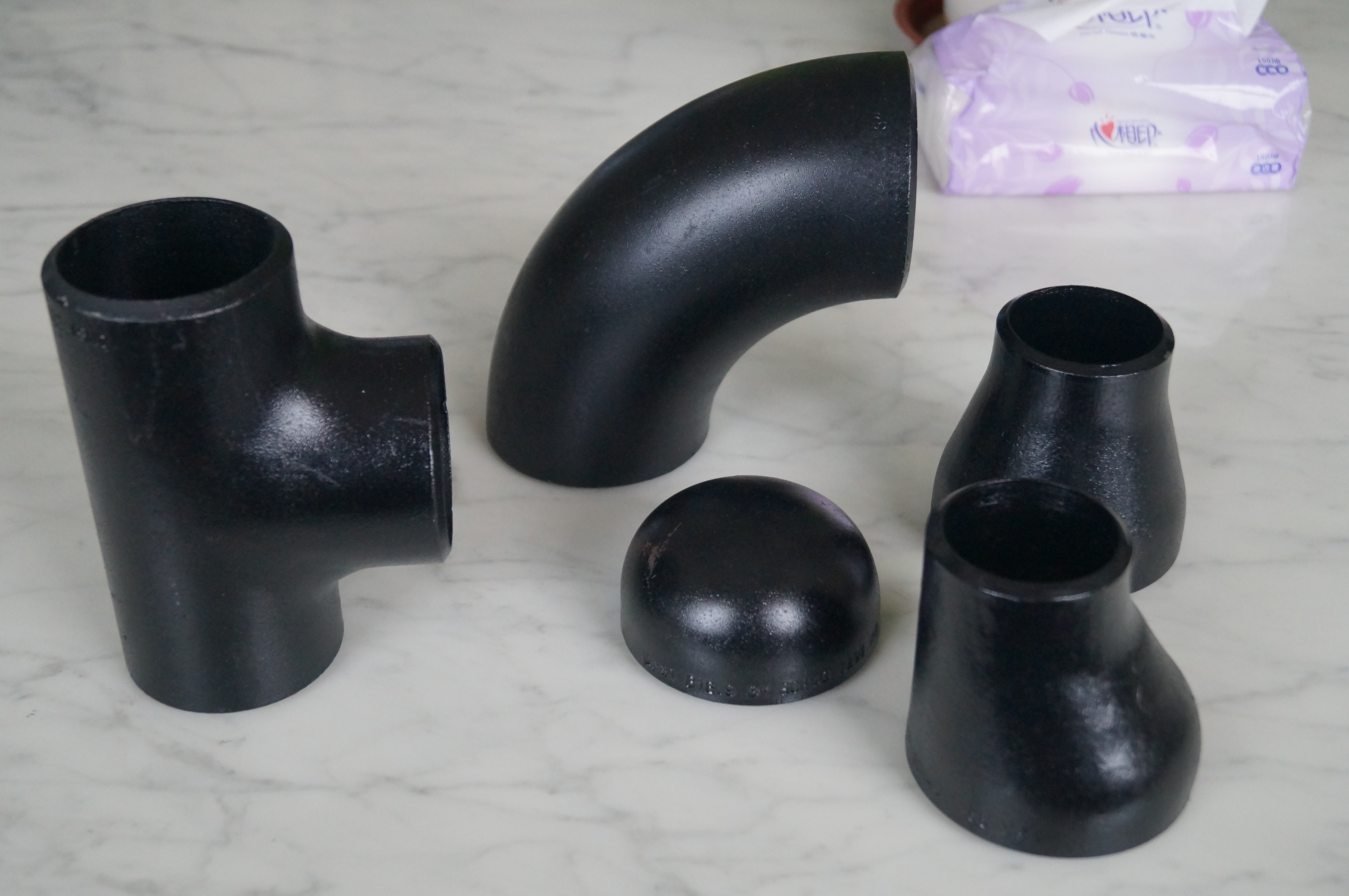 CS SS DN15 To DN2000 Steel Pipe Reducer Rust Proof Oil Black Con Ecc