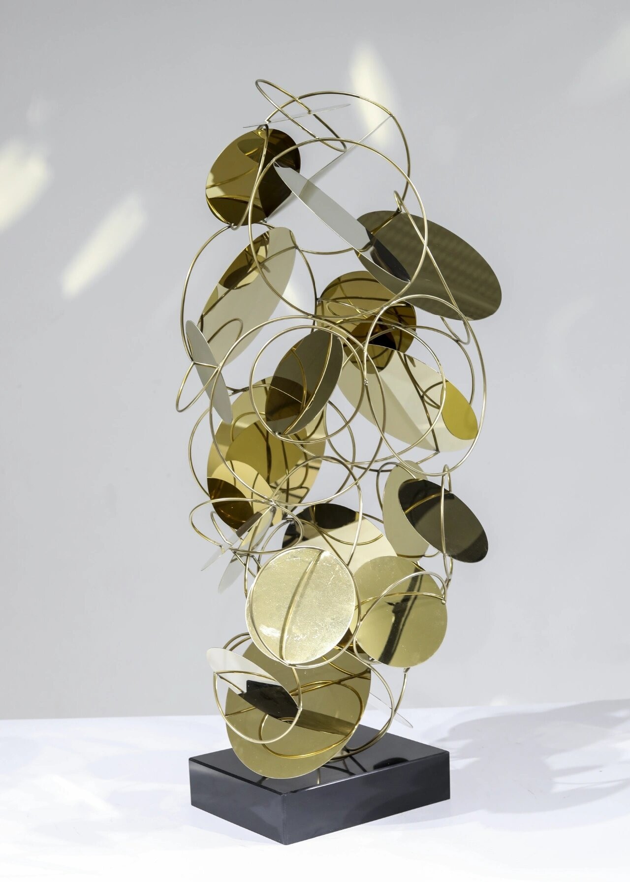 Sweet Design Modern Luxury Stainless Steel Rose Gold Floor Sculpture For Decor