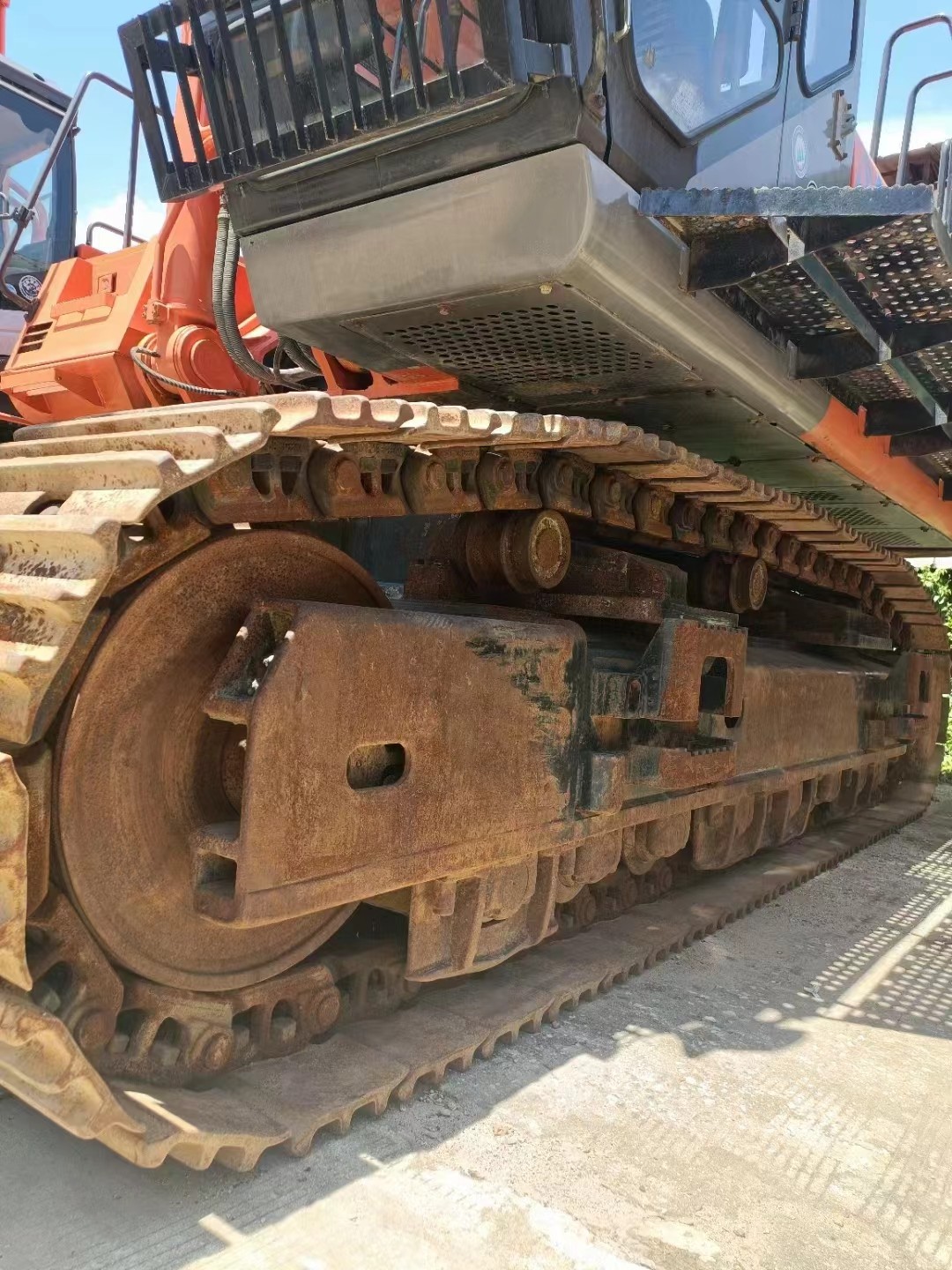 Hitachi Excavator Imported From Japan Hitachi ZX650H Tracked Excavator
