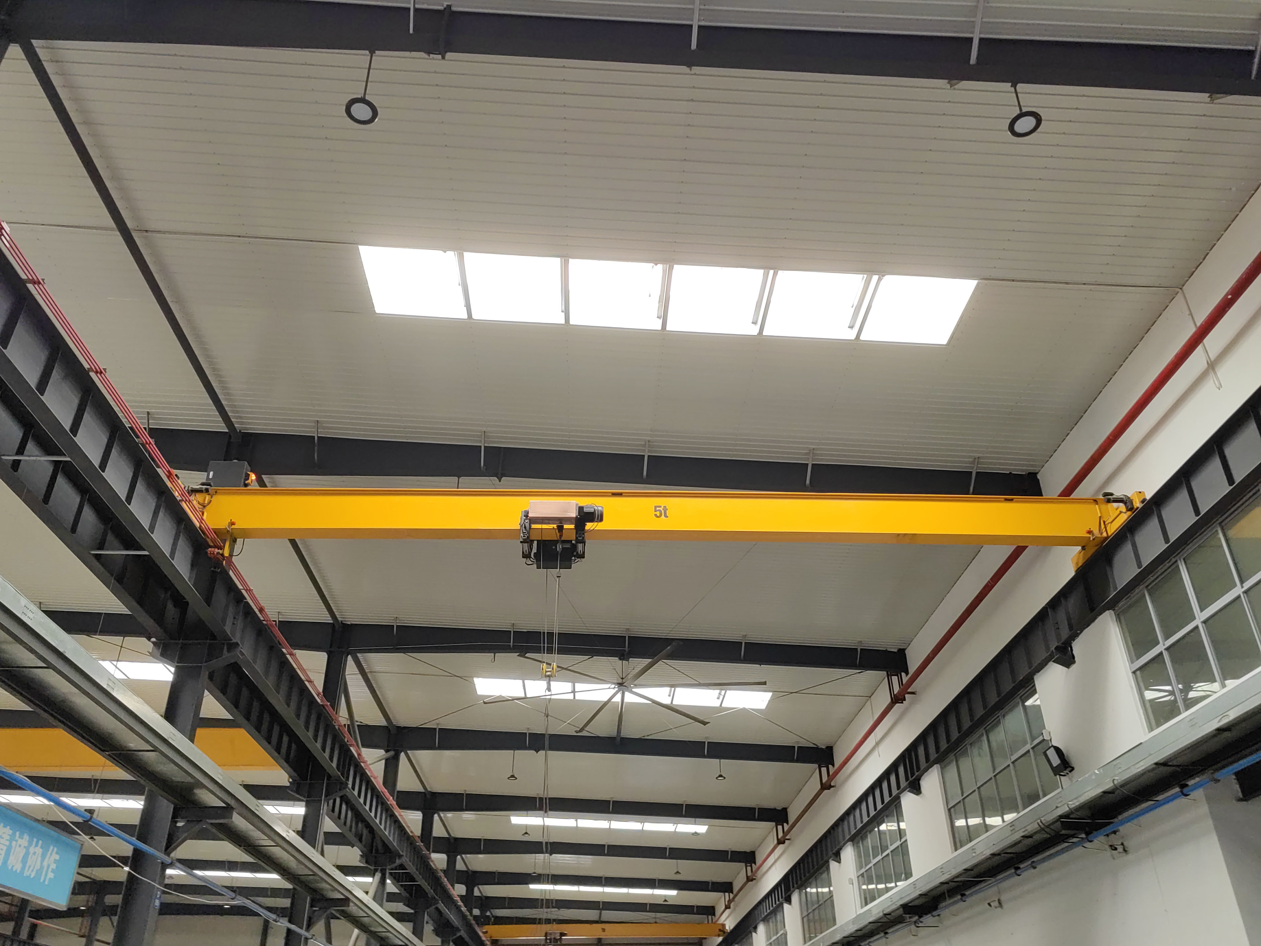 Mini Warehouse Light Duty Bridge Crane Light Weight 5 Ton Traveling