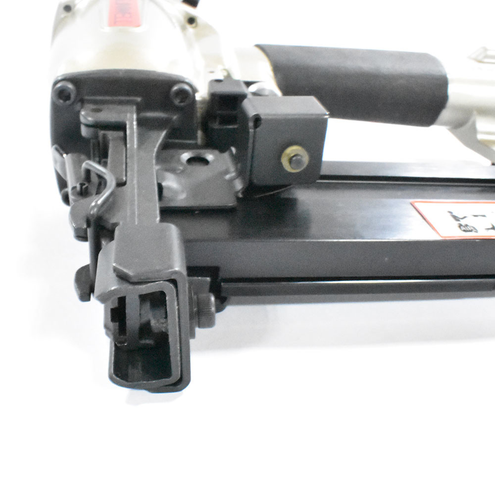 150 Staples Pneumatic Nail Gun 1/2" Crown Powerful Air Staple Gun ISO Certification