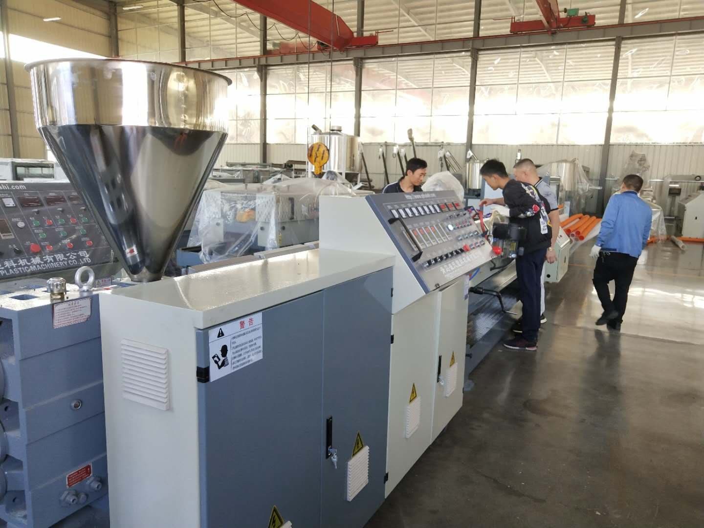 Production 150kg/h Max Output Capacity Polymer Fastener Extrusion Machine 1000mm Screw Length