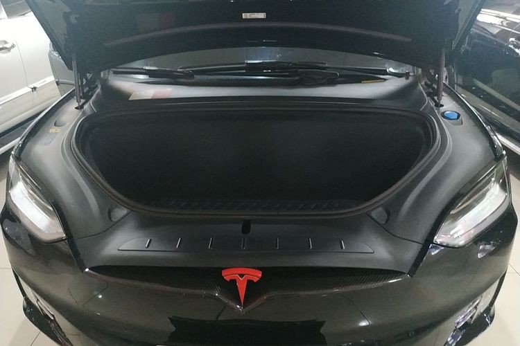 Super Sport Car Electric Coupe Car Intelligent Luxury Sedan With Lithium