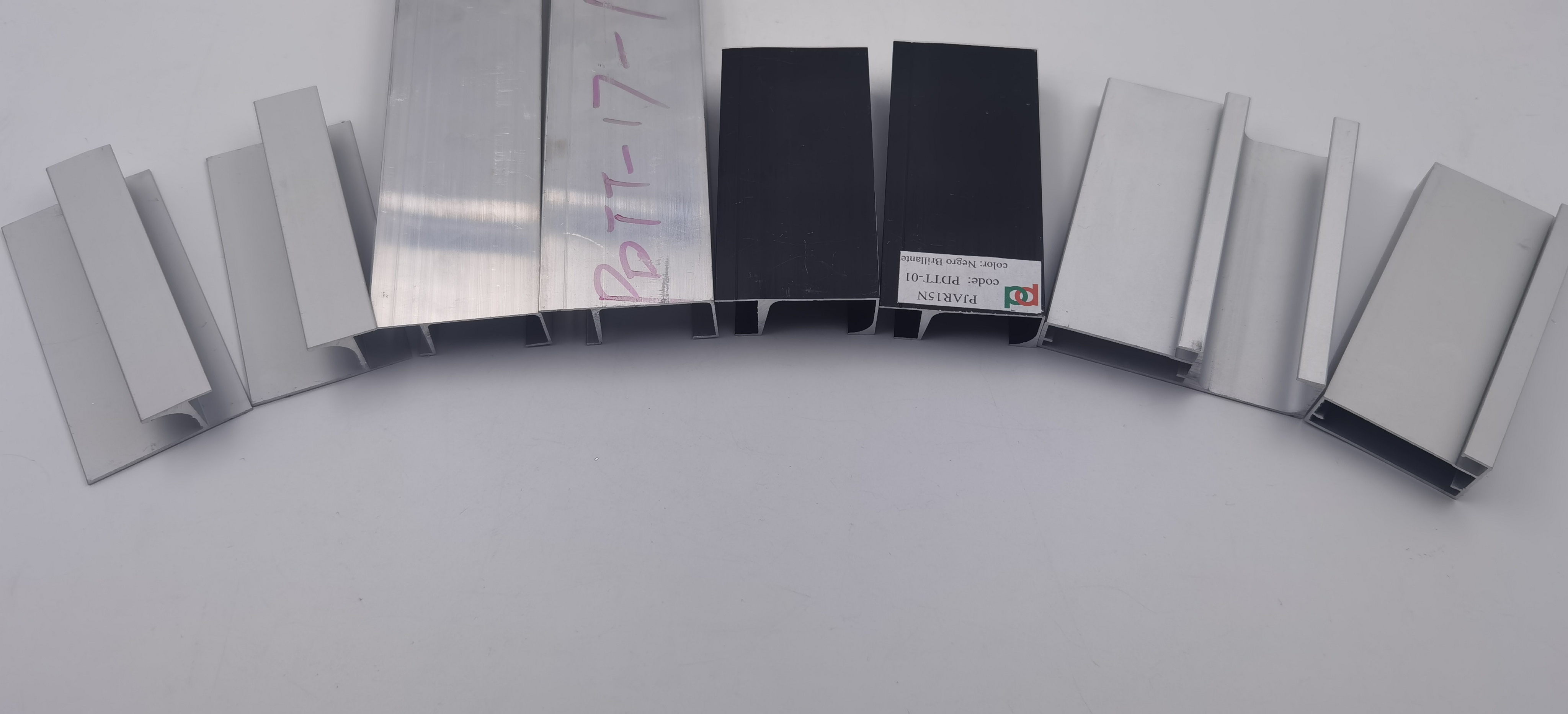 6 Meters 6063 T5 Aluminium Kitchen Profiles For South America