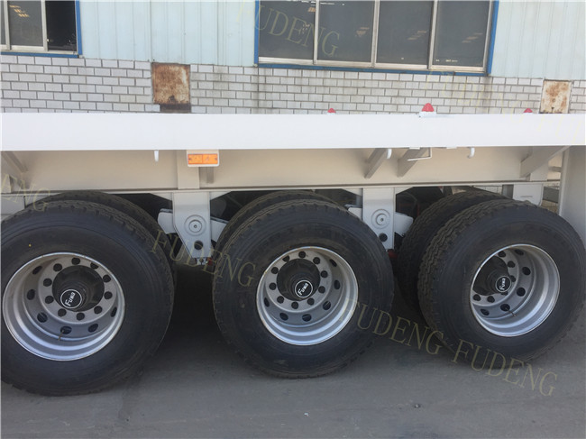 Tri Axles Container transport Flat Deck Truck Trailer With Mechanical Leaf Spring