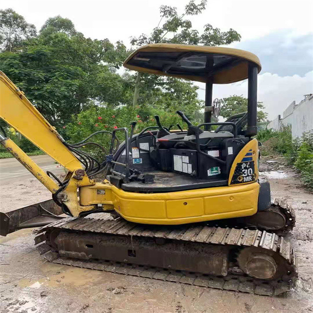 3 tons used Japan high quality Komatsu pc 30 MR crawler excavator with lower working hours