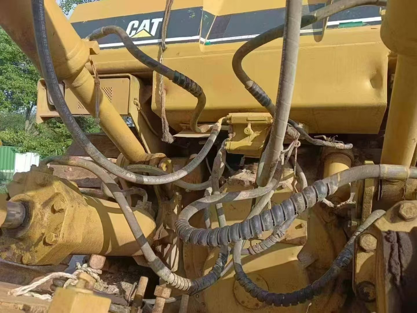 For Sale Pre-Owned Caterpillar D9 Bulldozer – Heavy Duty Excellent Condition