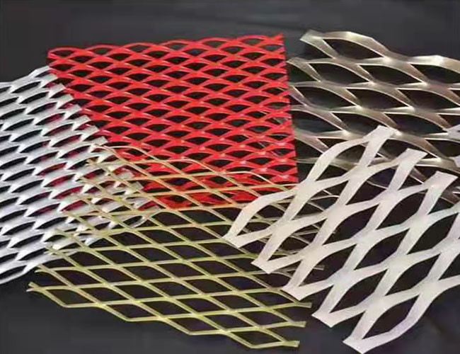 Galvanized 0.8mm Decorative Wire Mesh Mechanical Protection Diamond Tensile Building