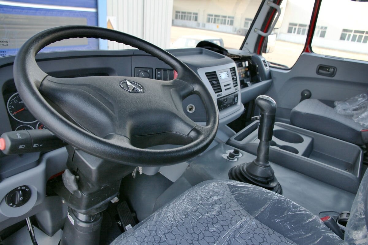 Used Cargo Trucks Chassis For Sale Beiben Ng80 8×4 Drive Mode 336hp Affordable Used Trucks For Shipping