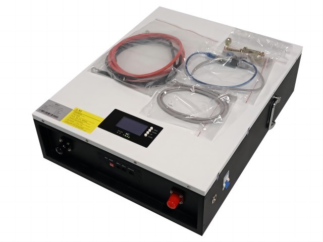 Home Wall Mounted Lithium Iron Phosphate Battery High Efficiency With LCD