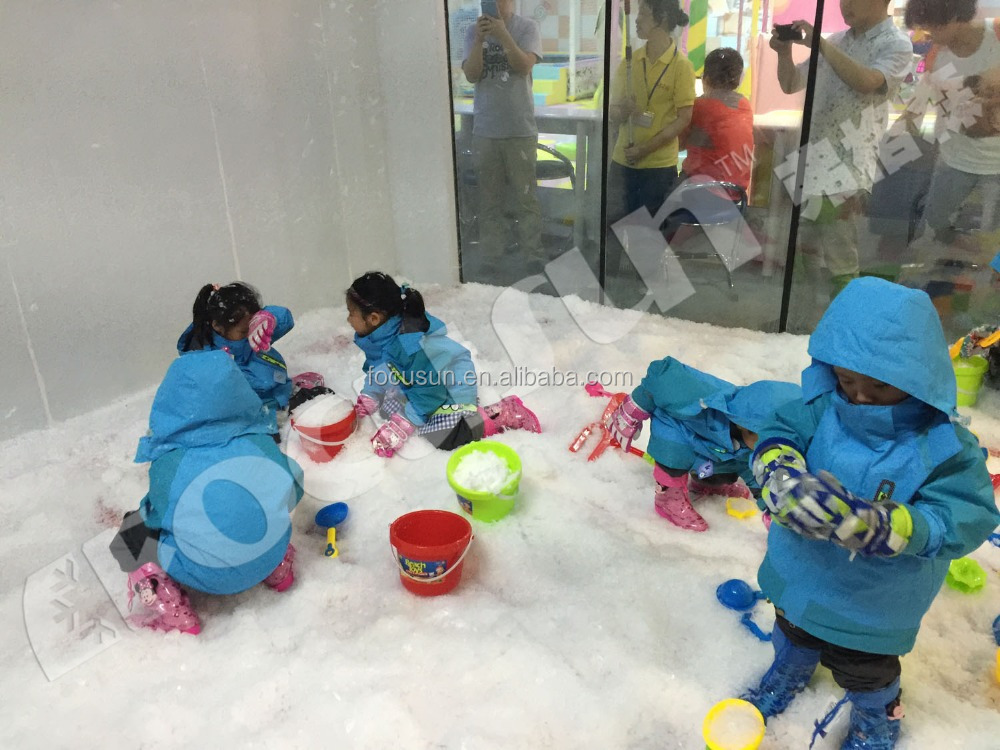 1000kg Ice Storage Capacity Artificial Snow Making Machine Design Real Snow Feeling