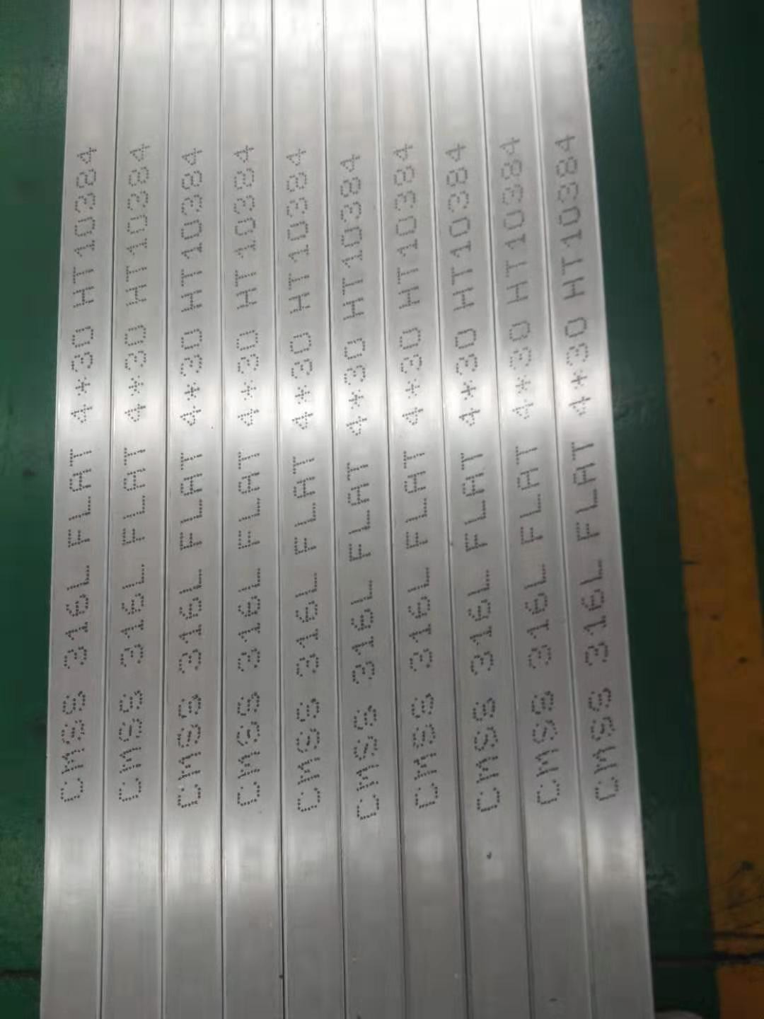 Hot Rolled Hairline Finished Din 1.4404 S31603 Stainless Steel 316L Flat Bar 80*8*6000