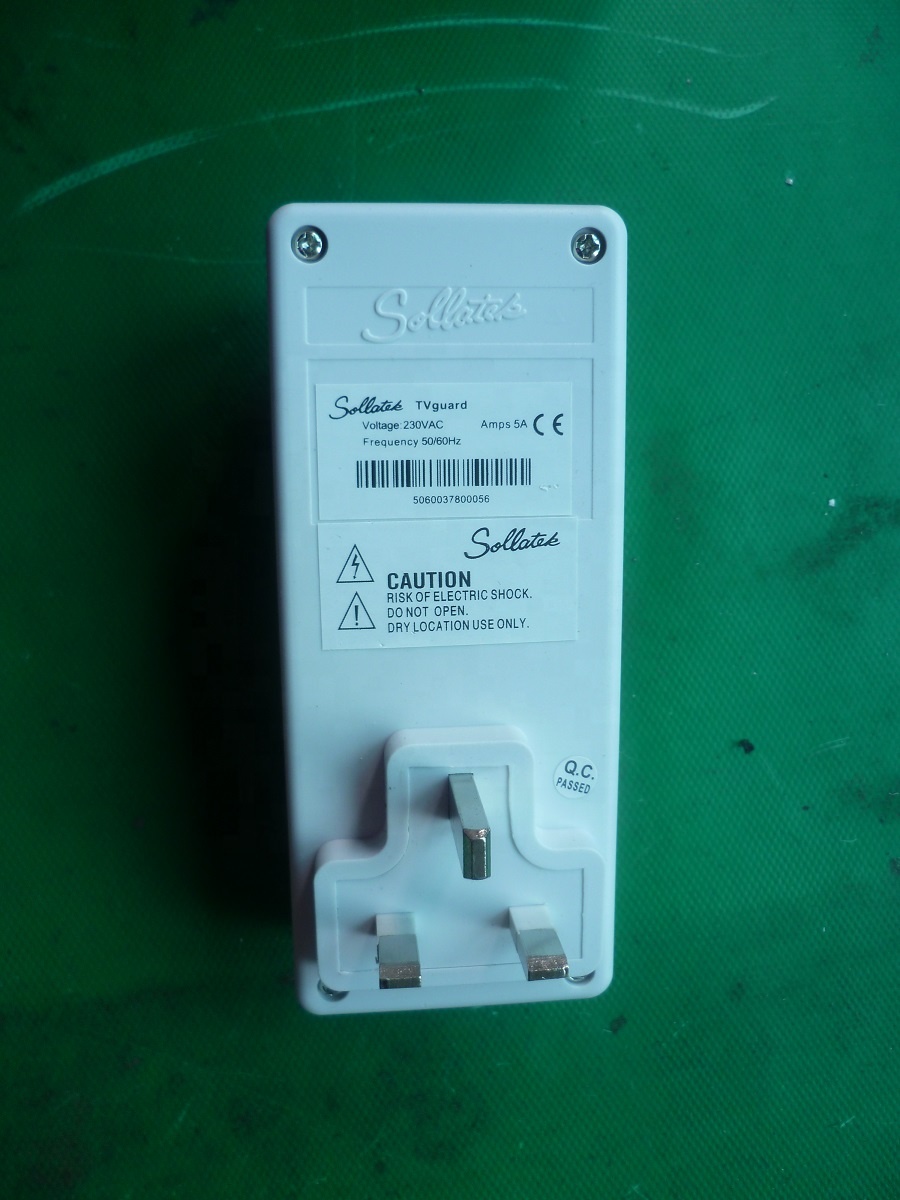 Kampa AVS 5A 13A voltage protector TV guard with UK Plug