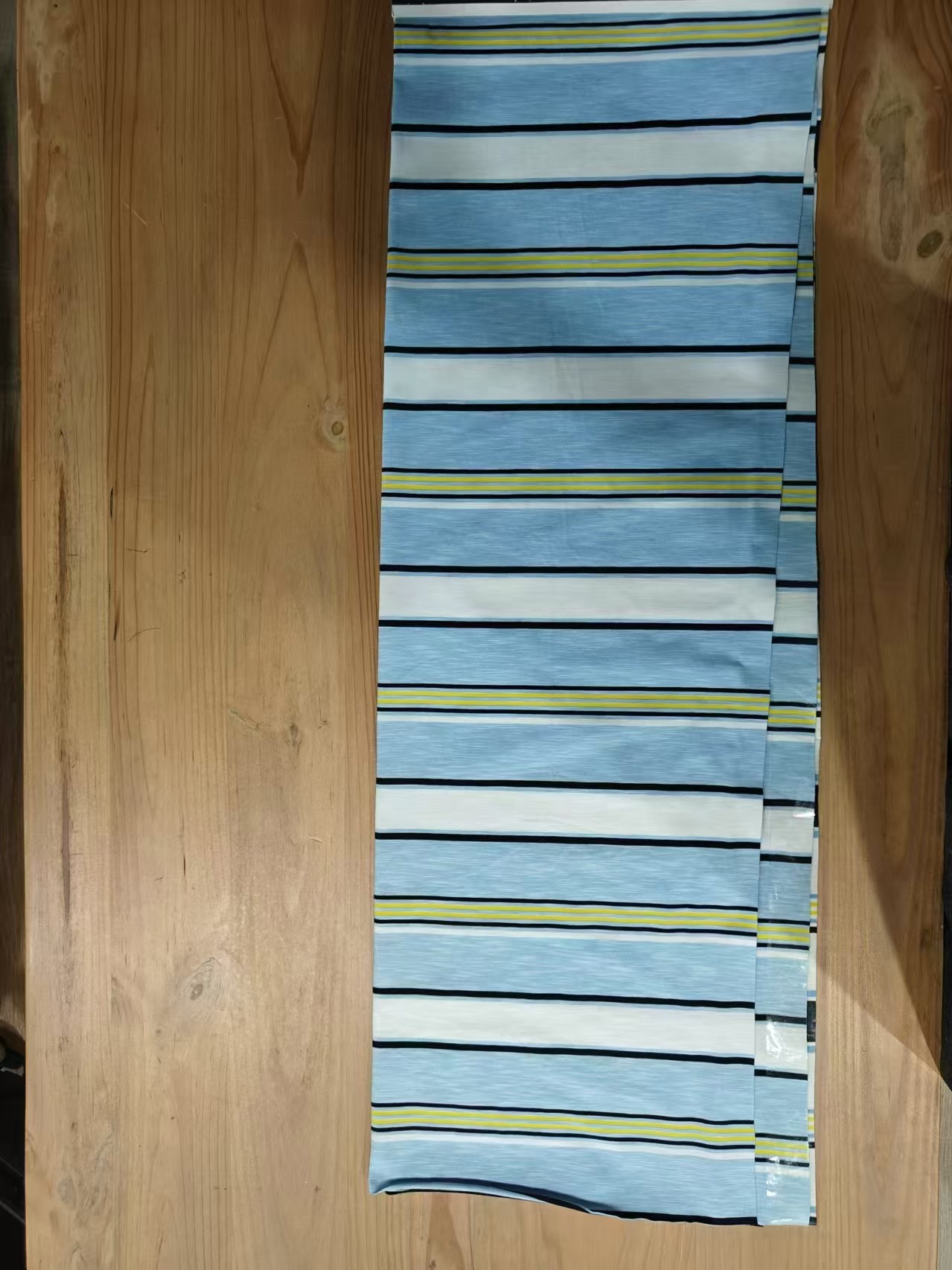 Comfortable And Skin-Friendly，Soft And Natural Striped Material Fabric For Casual Wear