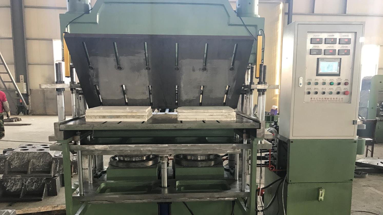 380V 50HZ Rubber Tile Making Machine for Building Material Shops Production Line