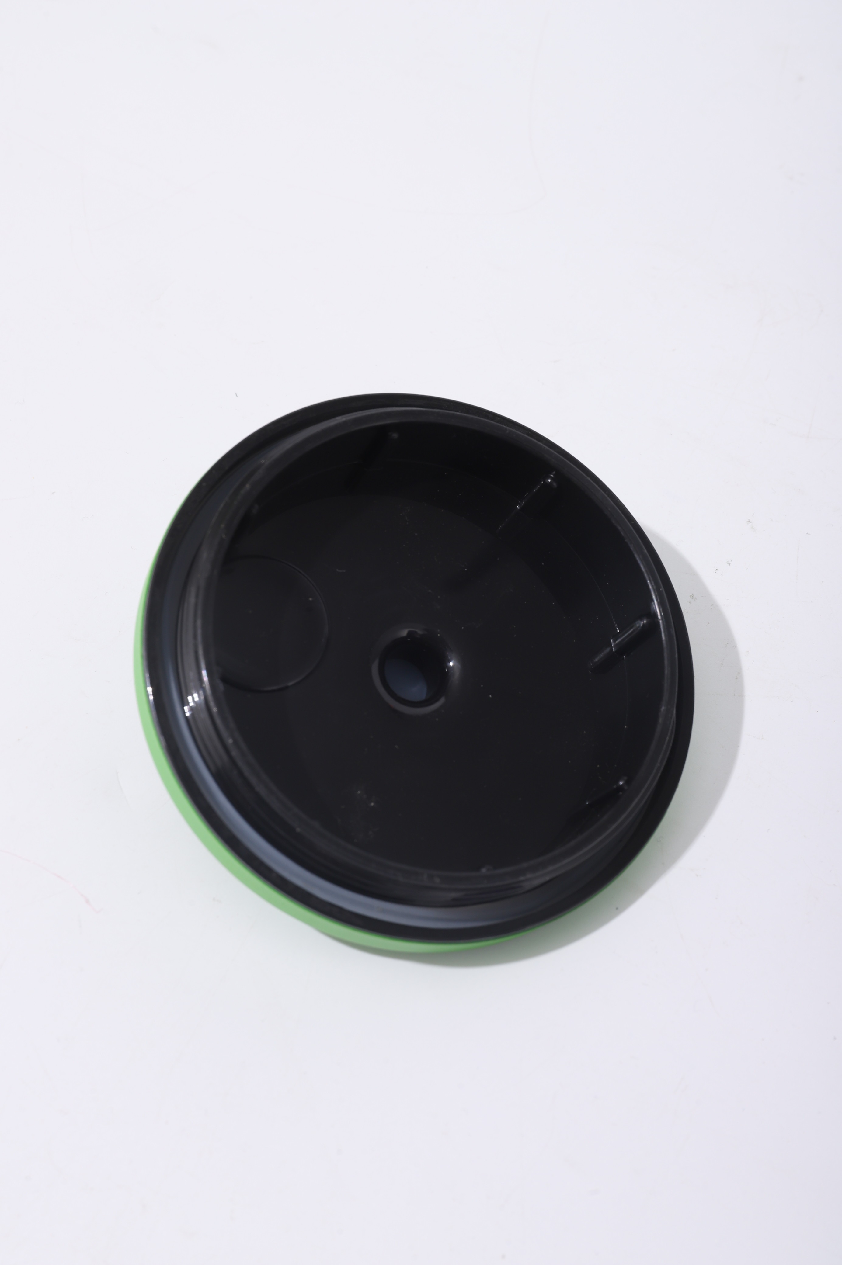 Colorful Stainless Steel Vacuum Flask With Slim Design Leak Proof Lid And 24-Hour Cold Retention