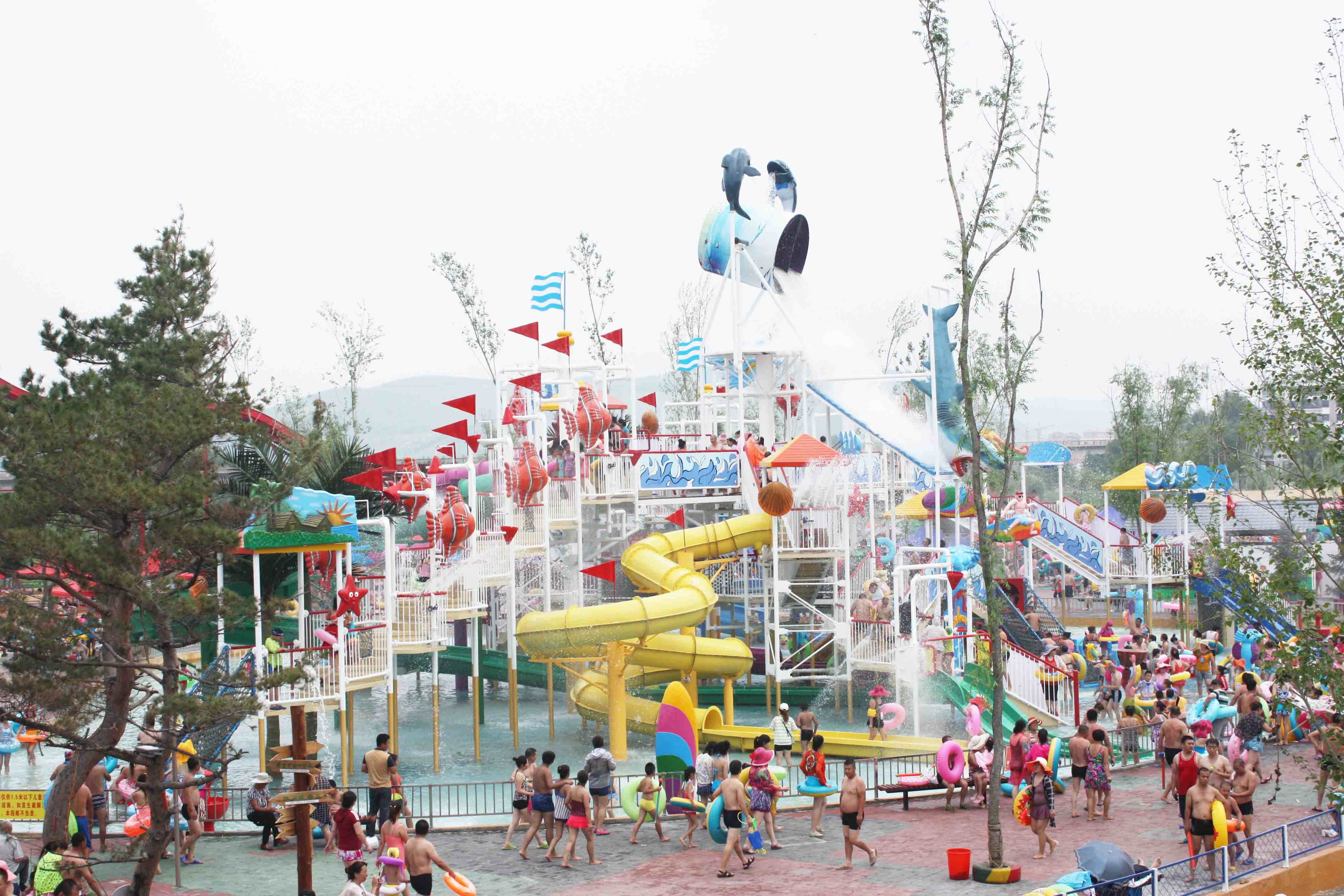 Summer Outdoor Fiberglass Aqua House / Water Park Attractions for Theme Park