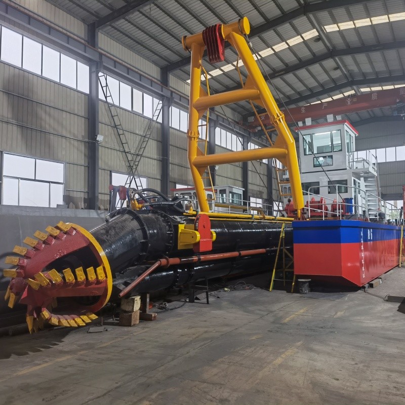 High Efficiency 350mm Cutter Suction Dredger 14 Inch