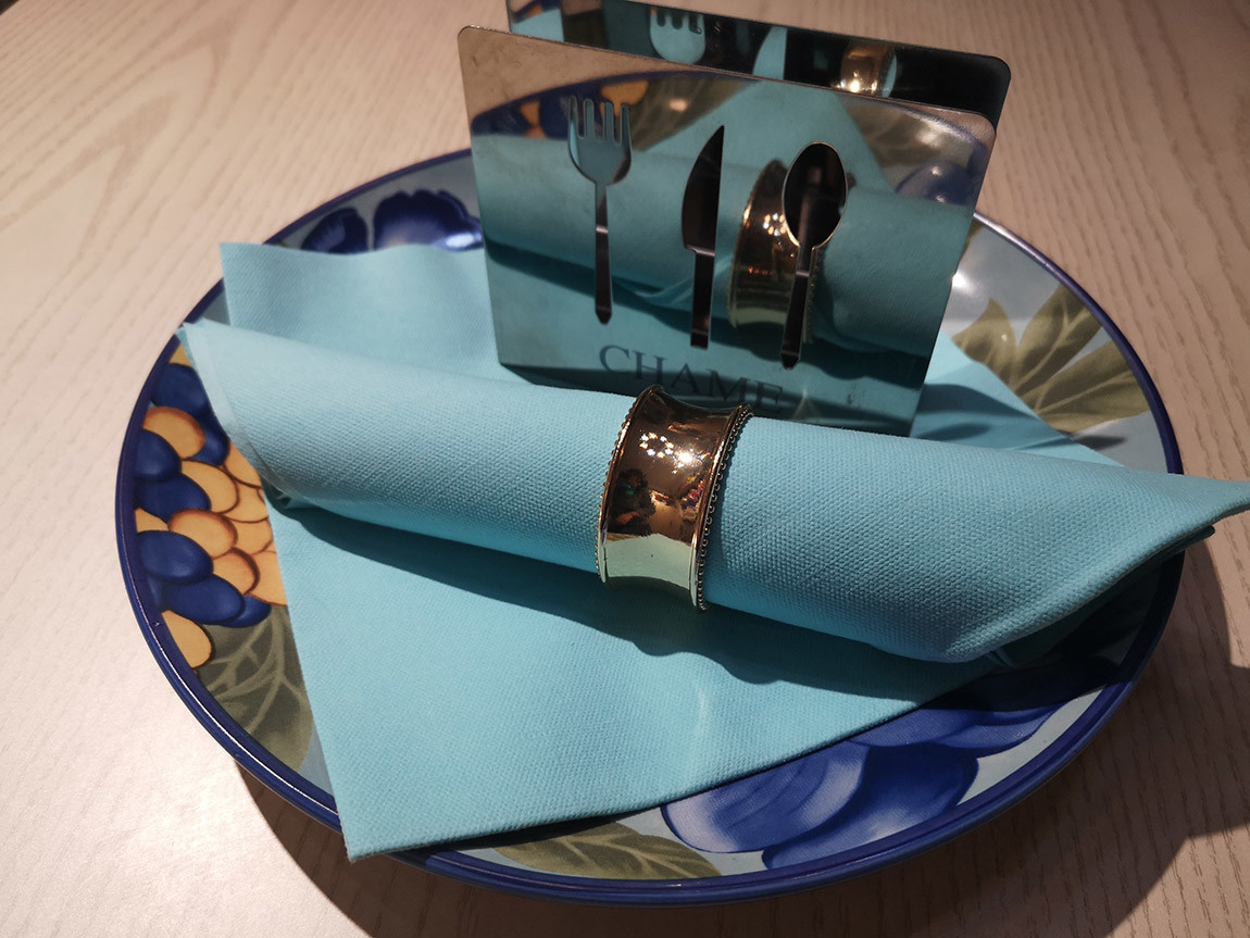 Airlaid OEM Decorative Paper Napkins Tissue Printed For Dinner And Unscented