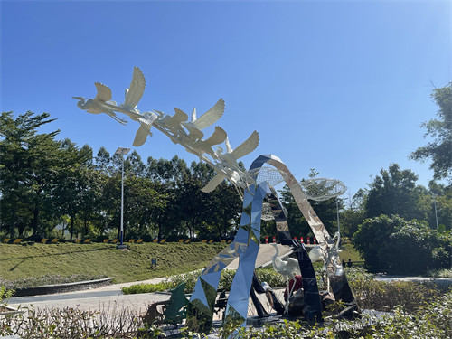 Wetland Park Stainless Steel Sculptures Realistic Crane Egret Metal Sculpture