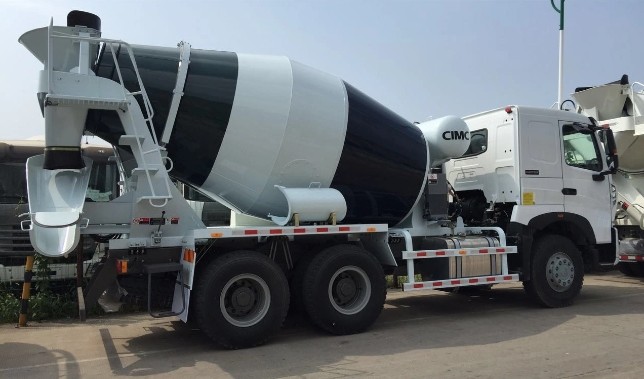 Sinotruk HOWO A7 6X4 290HP 6cbm Concrete Mixer Truck Zz1257m3247n1