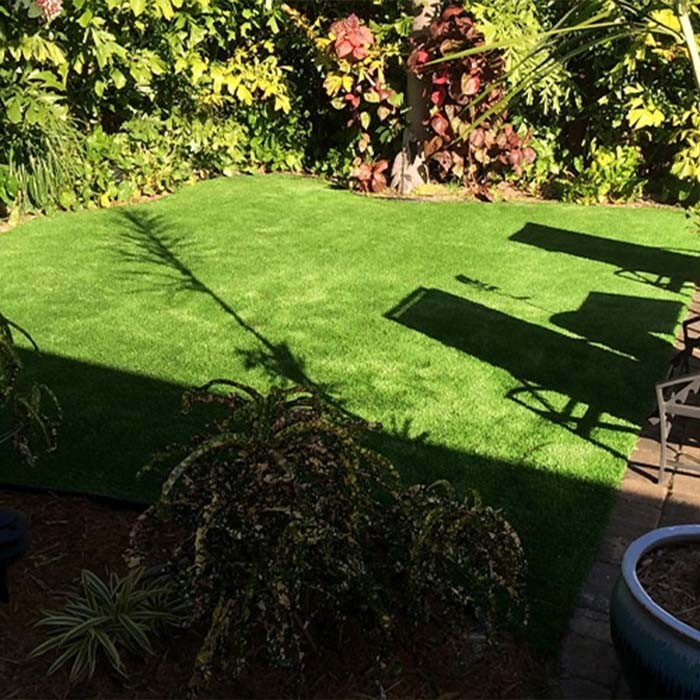 40mm 125 Stitches/M Green Landscape Artificial Grass In PP Material Used For Courtyard