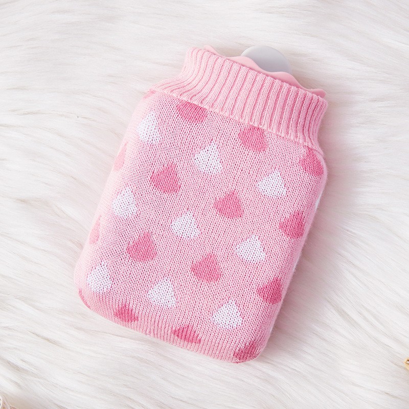 Classic Red 2 Liter Hot And Cold Water Bottle , Hot Water Bottle For Cramps With Anti Leak Design