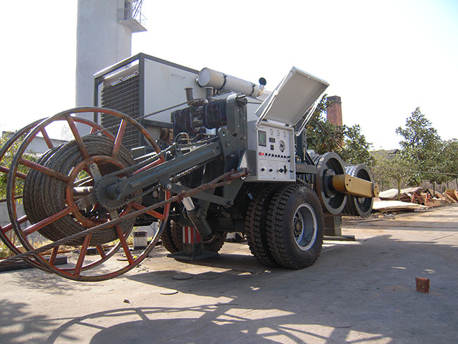 Hydraulic Cable Puller For Overhead Stringing Machine TY220 Max Intermittent Pull 220kN