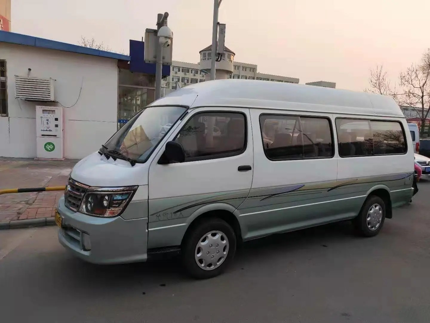 Used Mini Coach High Roof 14 Seats JINBEI Big Hiace Sliding Window Air Conditioner 2nd Hand Minibus SY6548