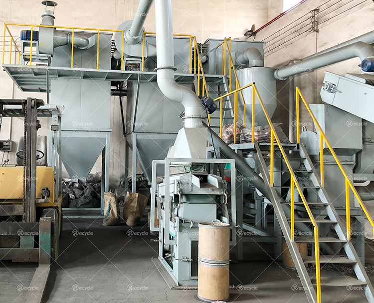Waste Cellphone Lithium Ion Battery Recycling Plant Machinery For Black Powder