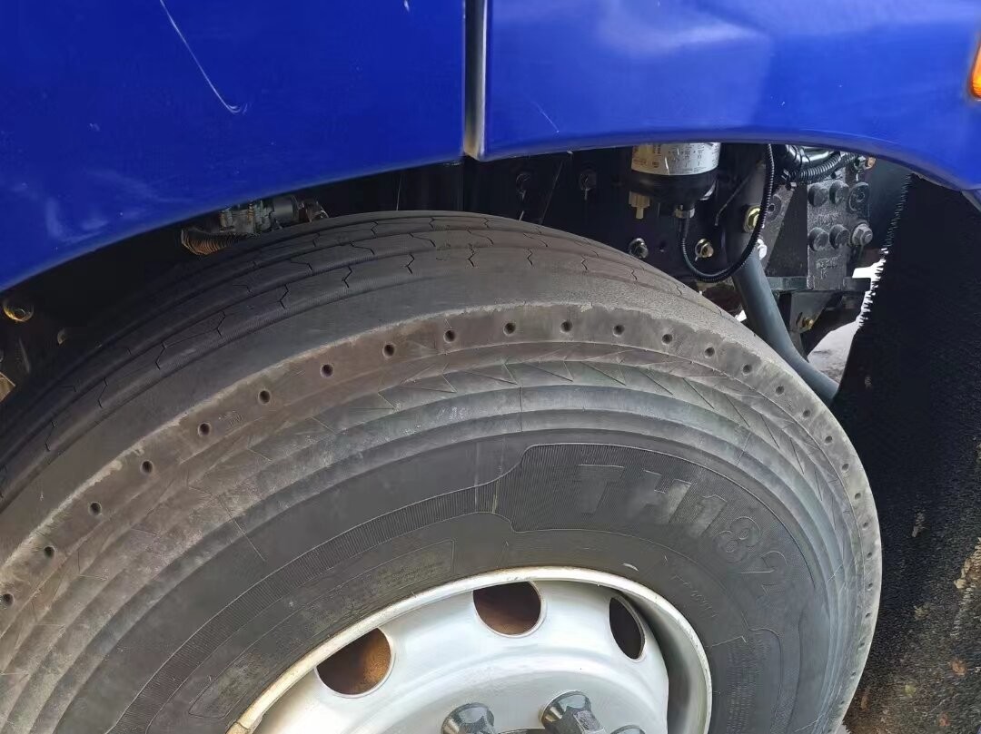 Used Tractor Trailers For Sale Foton 6*4 2nd Tractor Head 2020 Year Low Mileage Semi Trucks​