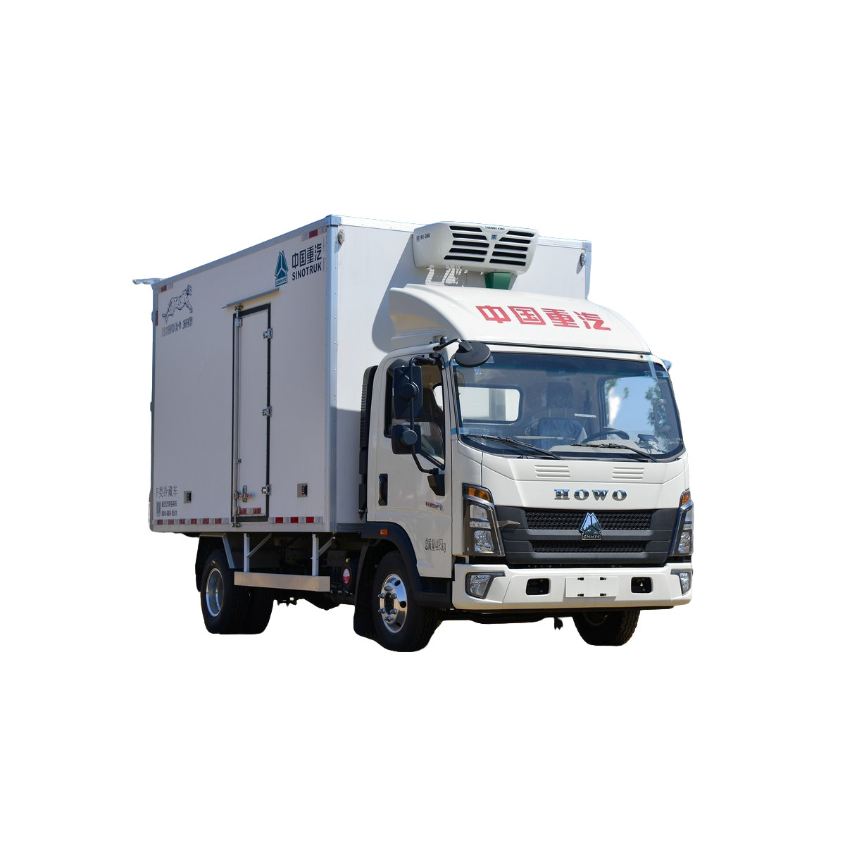 5 Tons Diesel Light Duty Reefer Trucks , 130hp Fridge Freezer Vans