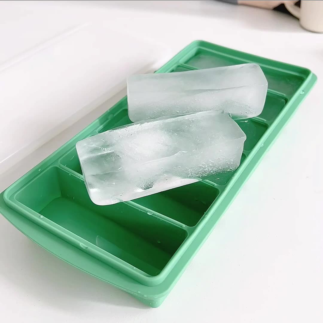 Silicone Ice Cube Trays for Water Bottles 12 Cavity Ice Cube Mold Easy Release Long Ice Cube Sticks Dishwasher Safe