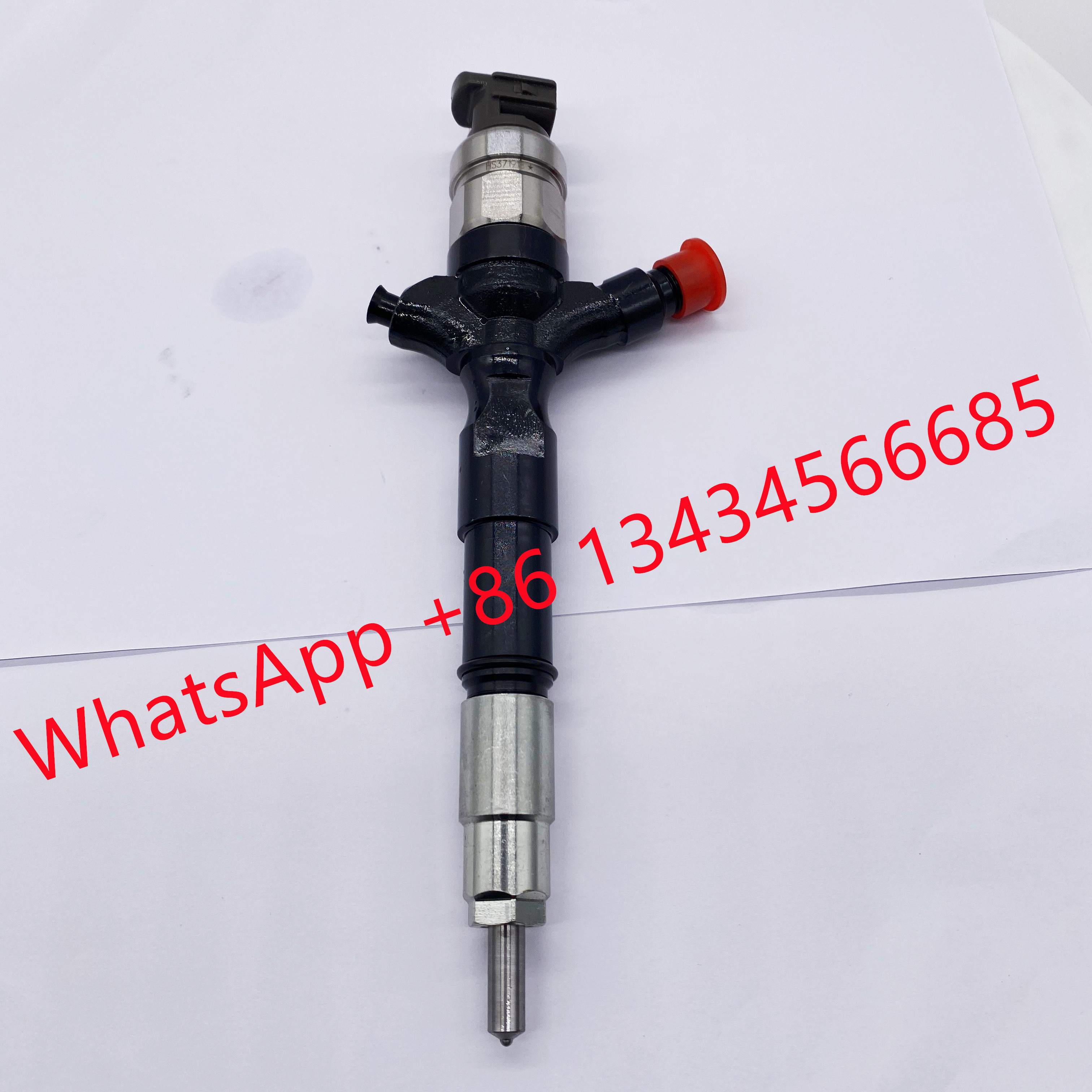 DENSO Common Rail Fuel Injector 095000-5880 for TOYOT 23670-39095