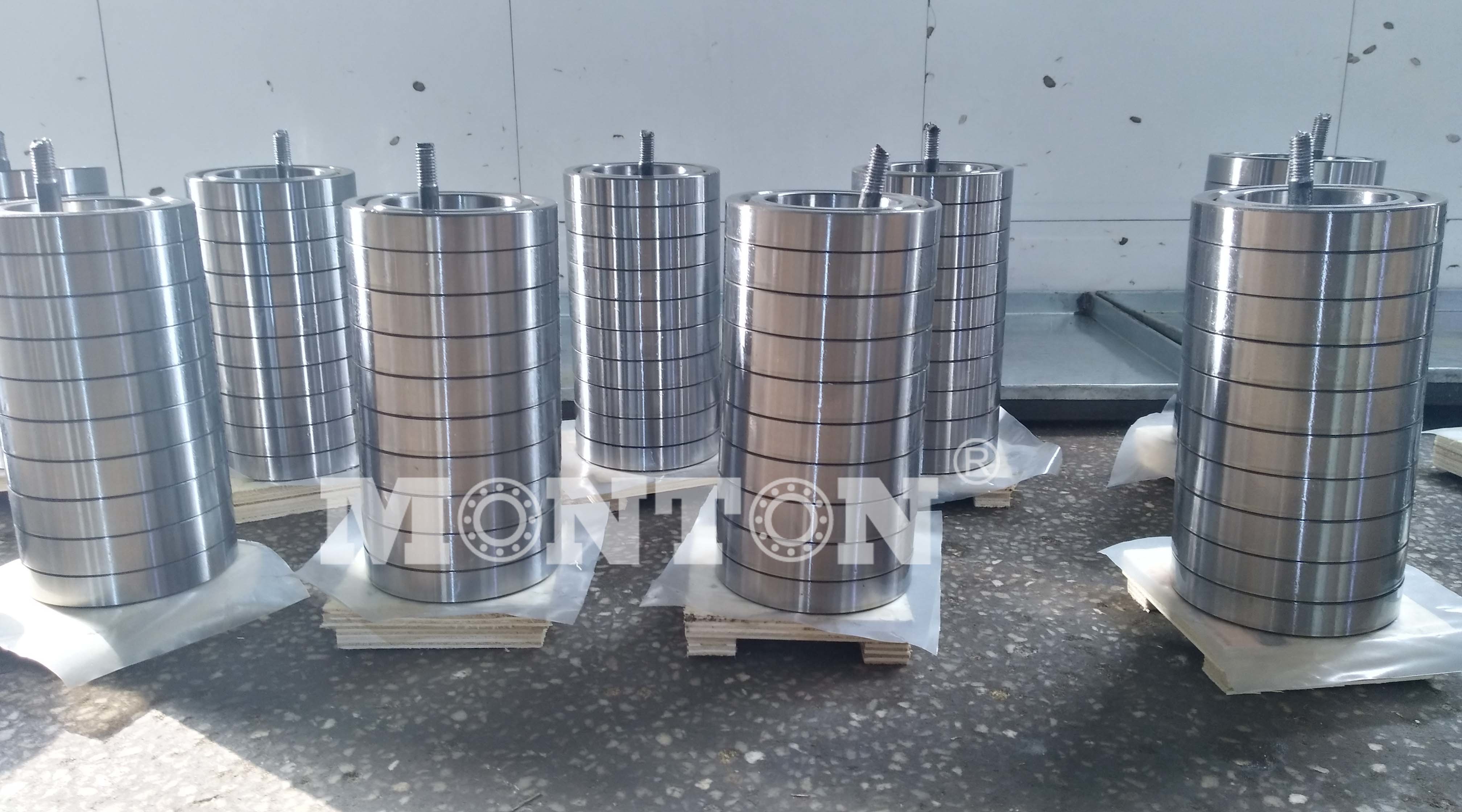 128718KC 90*152*433mm Premium Drilling Motor Carbide Insert Bearing Mud Motor Radial Bearings